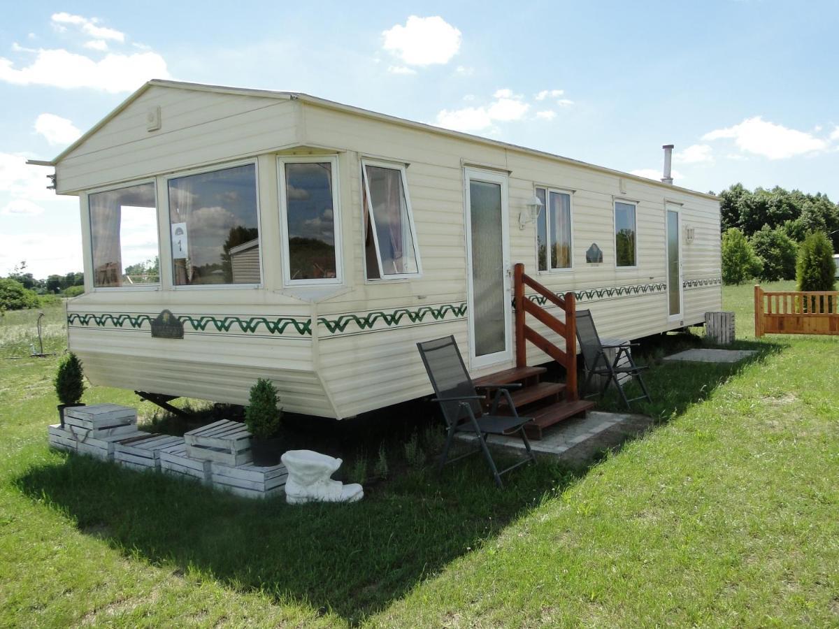 Lary Camping Homes - Domki Dabrowka Gostynin Kültér fotó